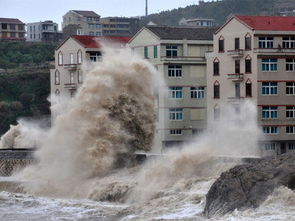 台风逼近掀巨浪——一场自然界的震撼秀